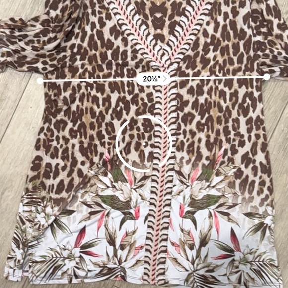 JM Collection XL Leopard Print V-Neck Blouse - Picture 3 of 6
